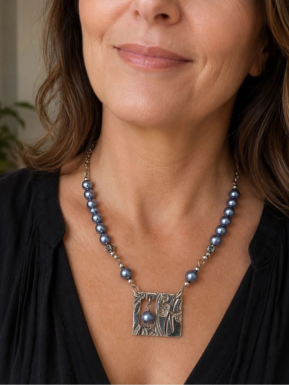 925 Sterling Silver Gray Pearl Statement Necklace | Artisan Floral Pendant